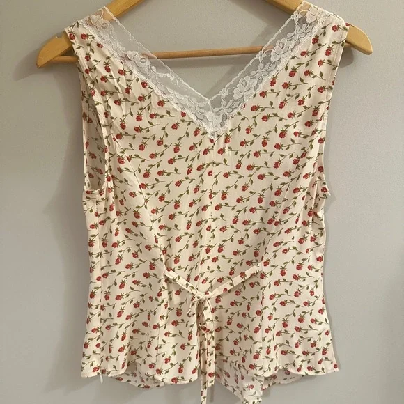 NEW Reformation Cristina Lace Trim Woven Tank Top in Madison Red Floral | size 4 - Picture 5 of 10
